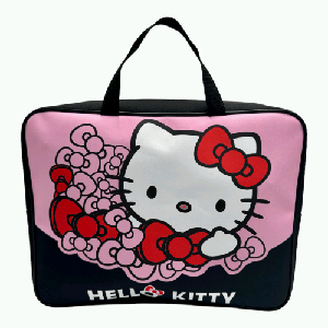Папка - сумка Hello Kitty. Формат - А4, боковина - 75 мм. Предназначена для хранения альбомов, рису