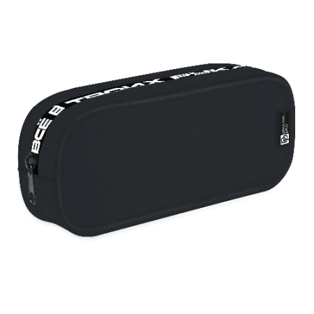 Пенал. ФРАЗЫ С ХАРАКТЕРОМ. Материал: полиэстер. Комплектность: без наполнения. Размер: 21х8х5 см. Количество отделений - 1. Застёжка - молния. Материал собачки: металл. Отделка: пе